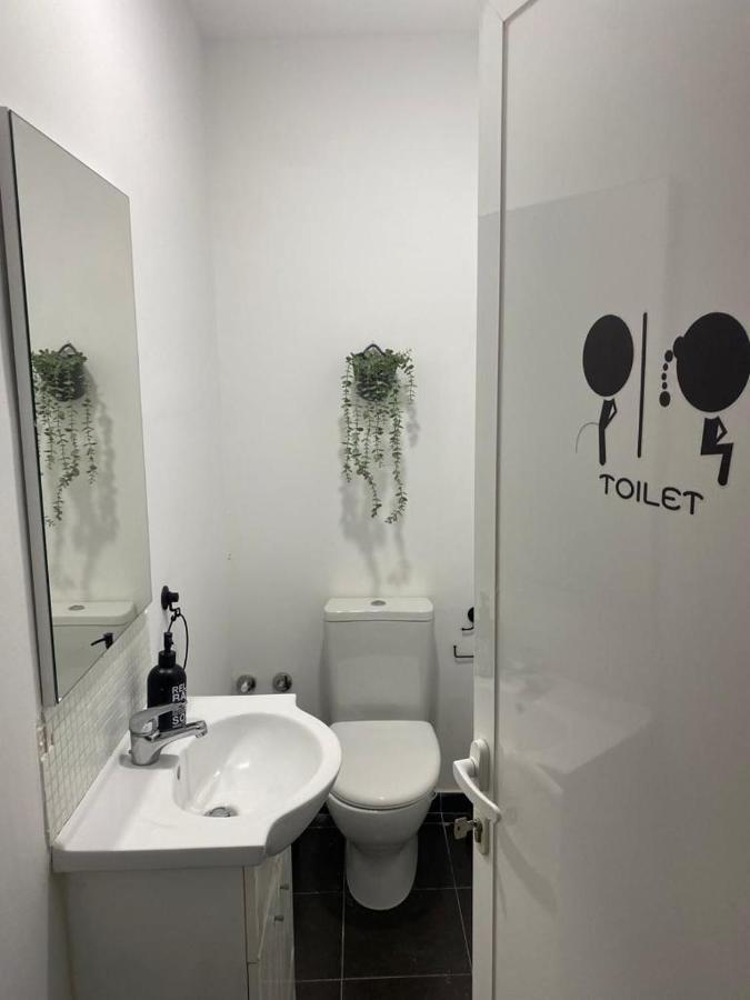שטובל 5 Senses Hostel מראה חיצוני תמונה