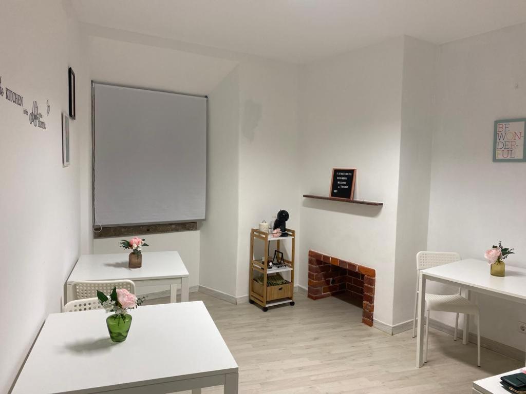 שטובל 5 Senses Hostel מראה חיצוני תמונה