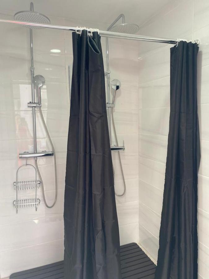 שטובל 5 Senses Hostel מראה חיצוני תמונה